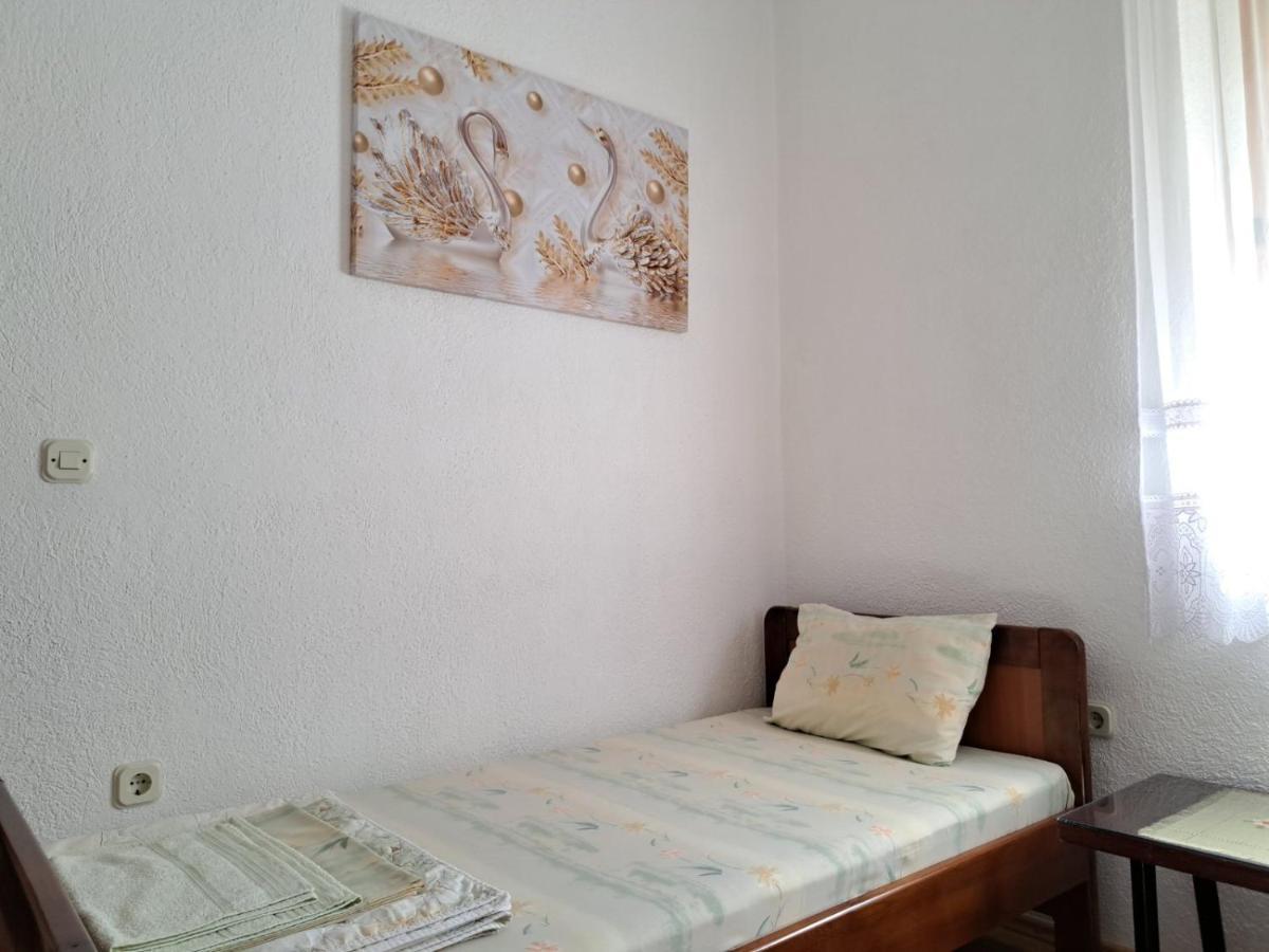 Gjorgji Apartments 68A オフリド エクステリア 写真